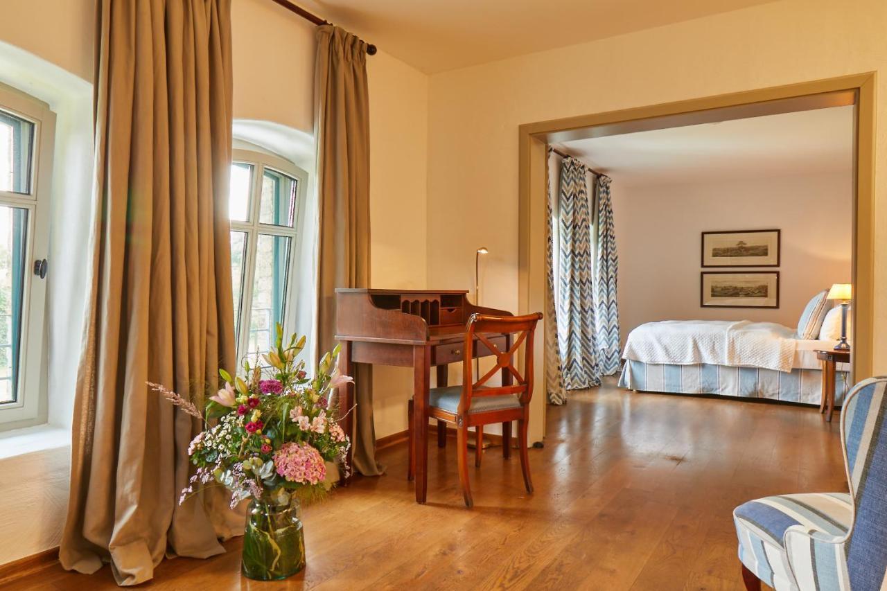 Relais & Chateaux Gutshaus Stolpe Hotel Stolpe an der Peene ภายนอก รูปภาพ