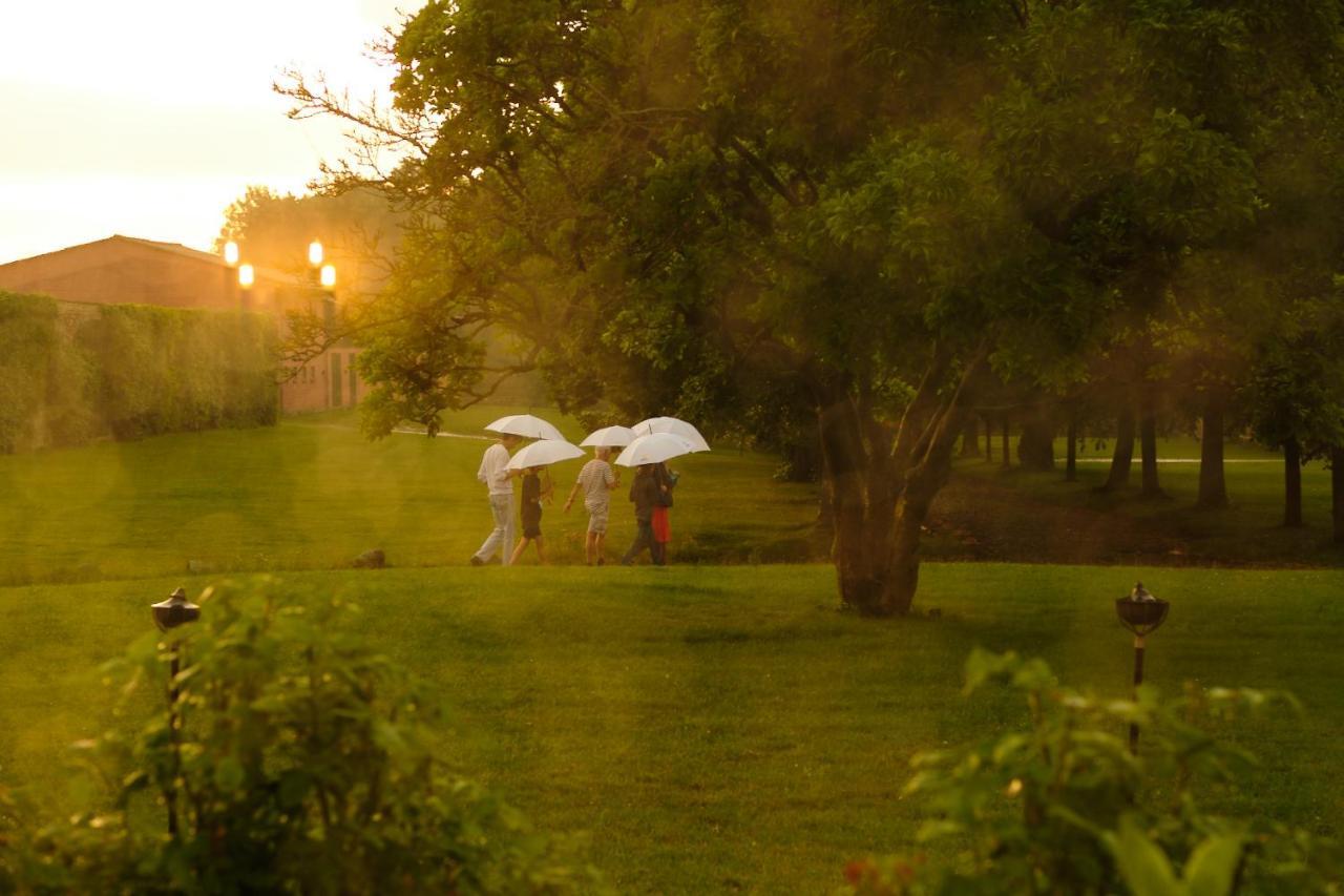 Relais & Chateaux Gutshaus Stolpe Hotel Stolpe an der Peene ภายนอก รูปภาพ