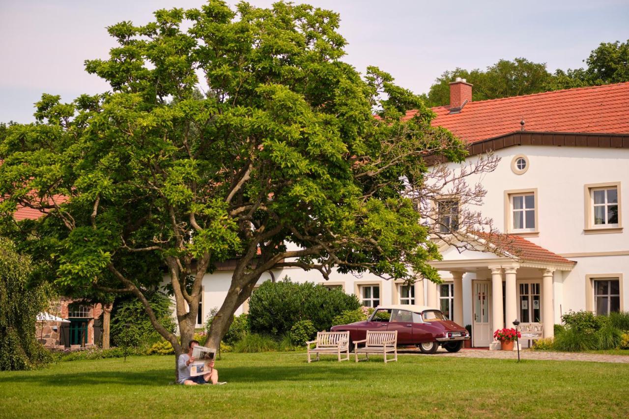 Relais & Chateaux Gutshaus Stolpe Hotel Stolpe an der Peene ภายนอก รูปภาพ